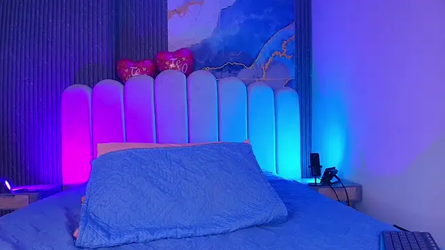 abbyrouss  online show from February 19, 3:03 am