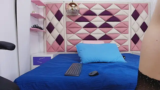 abbyrouss  online show from September 10, 3:38 am