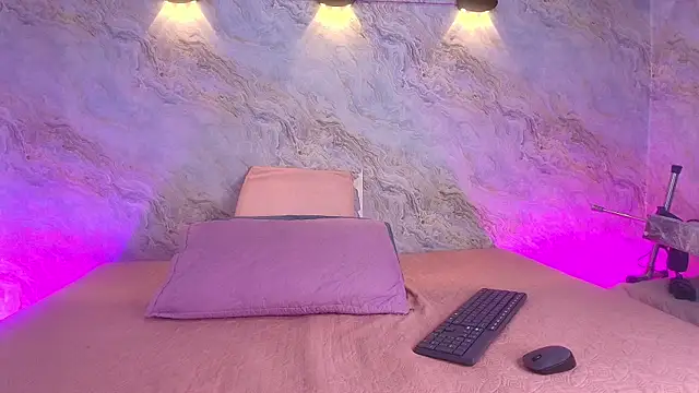 abbyrouss  online show from November 1, 3:13 am