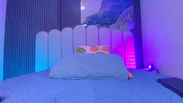 abbyrouss  online show from January 12, 3:13 am