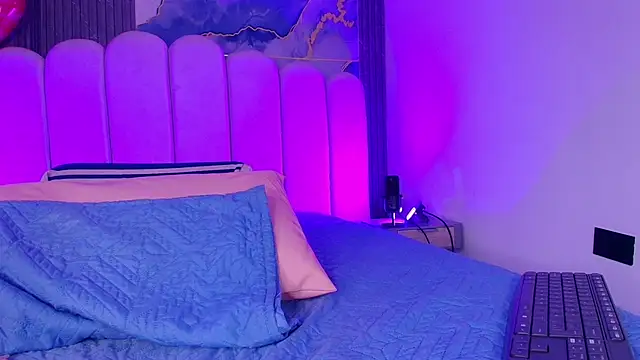 abbyrouss  online show from February 25, 3:07 am