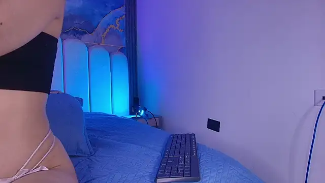 abbyrouss  online show from February 26, 3:06 am