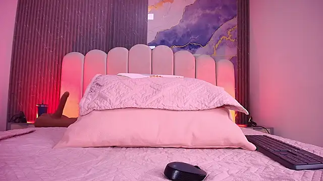 abbyrouss  online show from December 3, 3:07 am