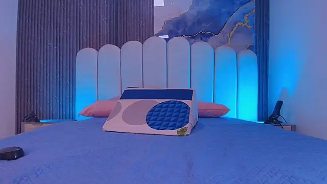 abbyrouss  online show from March 27, 3:04 am