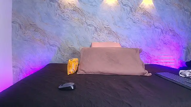 abbyrouss  online show from October 23, 3:05 am