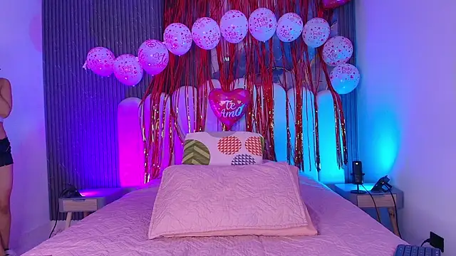 abbyrouss  online show from February 12, 3:06 am