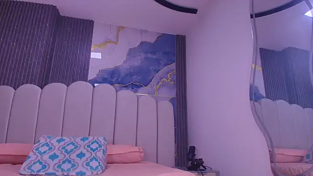 abbyrouss  online show from May 22, 3:15 am