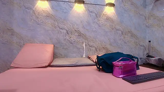 abbyrouss  online show from October 29, 3:27 am