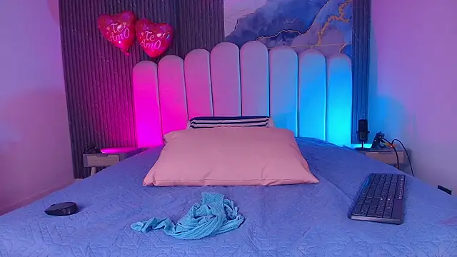 abbyrouss  online show from February 24, 3:07 am