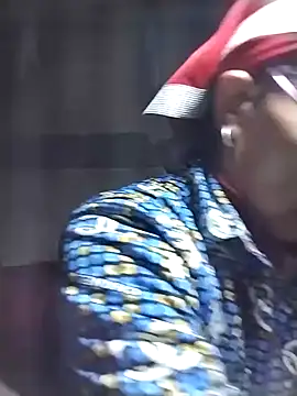 Snapshot of -Xuka-200 chatting on February 3, 10:53 am -Xuka-200 online show from February 3, 10:53 am