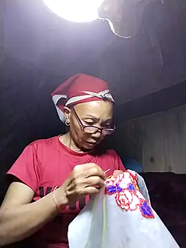 Snapshot of -Xuka-200 chatting on March 2, 2:35 pm -Xuka-200 online show from March 2, 2:35 pm