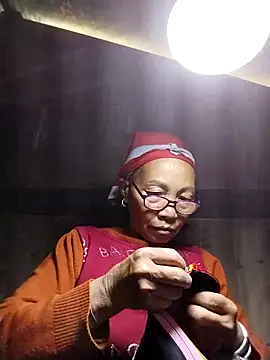 Snapshot of -Xuka-200 chatting on February 15, 9:19 am -Xuka-200 online show from February 15, 9:19 am