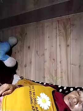 Snapshot of -Xuka-200 chatting on February 7, 10:18 pm -Xuka-200 online show from February 7, 10:18 pm