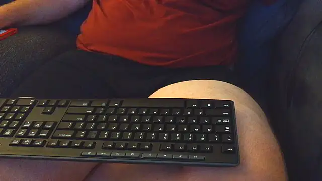 thighguy30 online show from September 9, 7:07 am