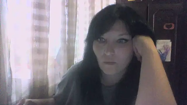Snapshot of Breezy_88 chatting on September 18, 11:13 am Breezy 88 online show from September 18, 11:13 am