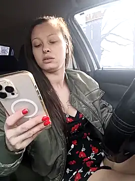 Jessie Queen 1 online show from November 18, 8:50 am