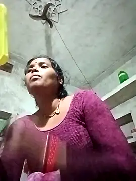 Snapshot of Cm_pooja chatting on September 13, 1:33 pm Cm pooja online show from September 13, 1:33 pm