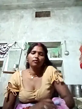 Snapshot of Cm_pooja chatting on October 3, 9:49 pm Cm pooja online show from October 3, 9:49 pm