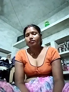 Snapshot of Cm_pooja chatting on September 21, 9:42 pm Cm pooja online show from September 21, 9:42 pm