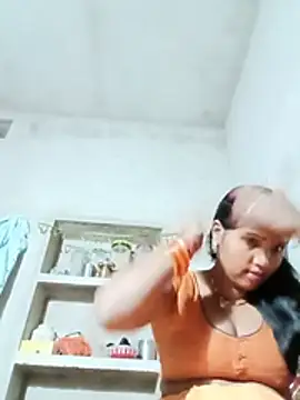 Snapshot of Cm_pooja chatting on May 21, 5:21 pm Cm pooja online show from May 21, 5:21 pm