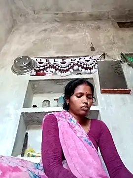 Snapshot of Cm_pooja chatting on September 14, 3:18 am Cm pooja online show from September 14, 3:18 am