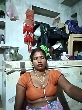 Snapshot of Cm_pooja chatting on September 25, 9:43 pm Cm pooja online show from September 25, 9:43 pm