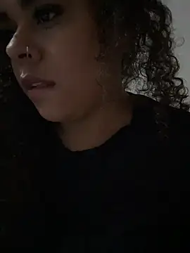 Snapshot of ___seusegredo chatting on February 26, 12:05 pm seusegredo online show from February 26, 12:05 pm