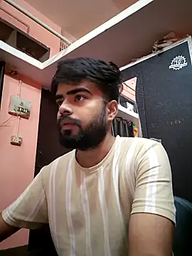 soniriyaa010101 online show from April 22, 4:52 am
