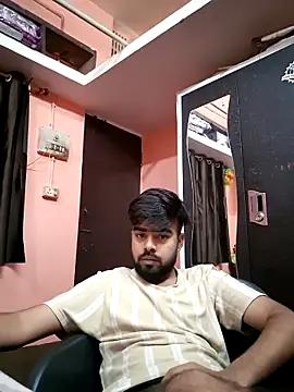 soniriyaa010101 online show from May 30, 8:31 am
