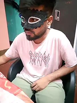 soniriyaa010101 online show from February 9, 5:55 pm