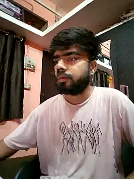 soniriyaa010101 online show from May 14, 8:55 am