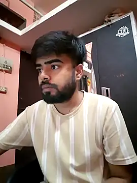 soniriyaa010101 online show from April 19, 8:37 am