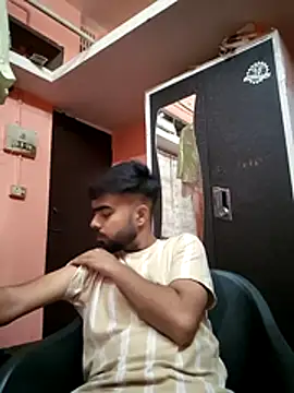 soniriyaa010101 online show from March 12, 8:29 am