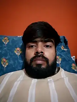 soniriyaa010101 online show from October 29, 9:30 am