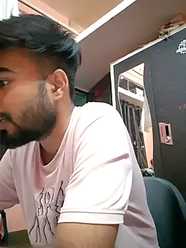 soniriyaa010101 online show from April 14, 9:20 pm