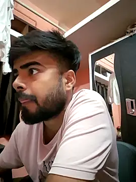 soniriyaa010101 online show from April 14, 9:14 am