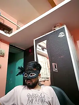 soniriyaa010101 online show from March 17, 6:33 pm