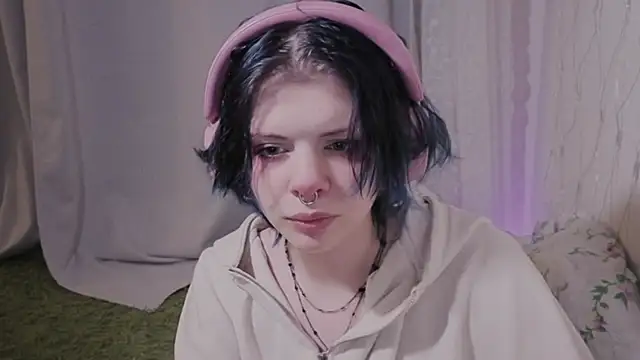 Alice Zev online show from May 8, 9:29 pm