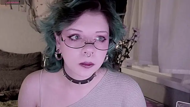 Snapshot of Alice_Zev chatting on October 27, 4:30 pm Alice Zev online show from October 27, 4:30 pm