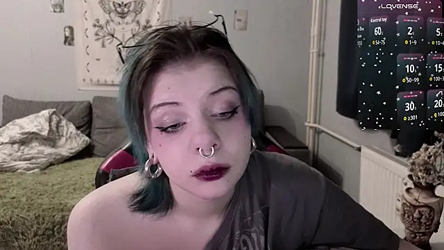 Snapshot of Alice_Zev chatting on November 25, 10:54 pm Alice Zev online show from November 25, 10:54 pm