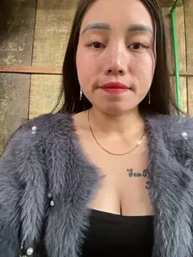 chipp-bong online show from February 18, 1:58 am