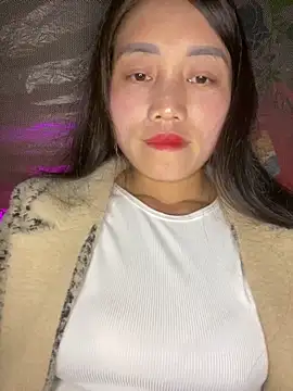 chipp-bong online show from February 3, 1:49 pm