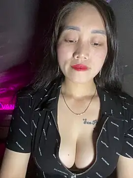 chipp-bong online show from December 3, 1:32 pm