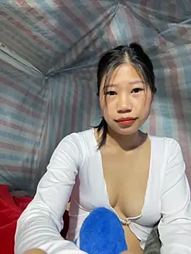 Snapshot of Mollie_jane chatting on November 16, 3:33 am Mollie jane online show from November 16, 3:33 am