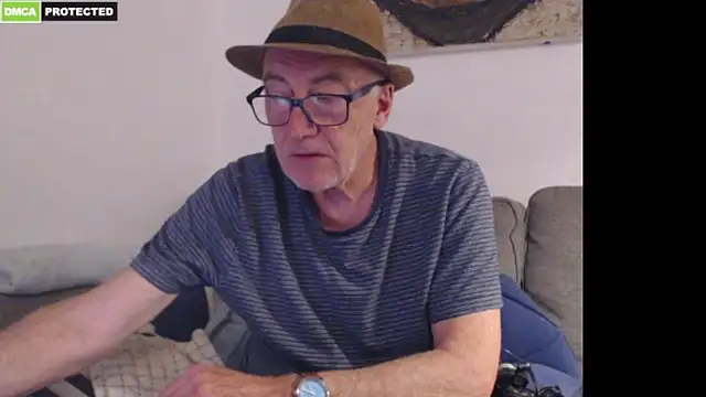 bluedae1 online show from March 15, 5:20 pm