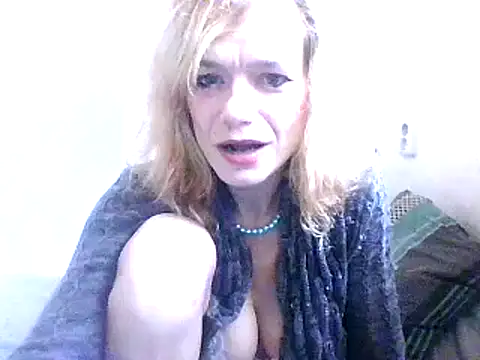 Snapshot of czech_slut_whore_wife chatting on October 8, 10:17 am czech slut whore wife online show from October 8, 10:17 am