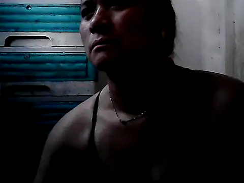 yoursPinayMama1682 online show from October 11, 10:44 pm