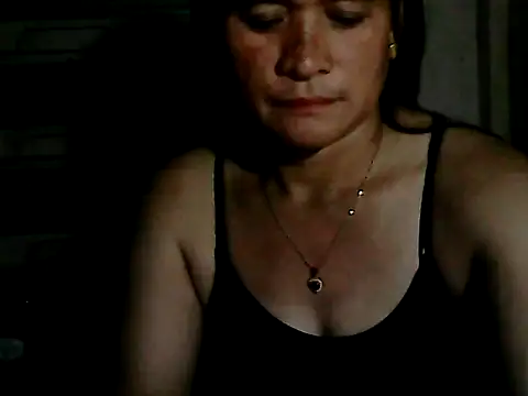 yoursPinayMama1682 online show from October 6, 1:12 pm