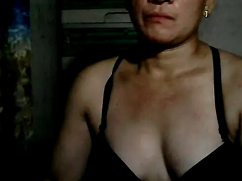 yoursPinayMama1682 online show from November 21, 1:54 pm