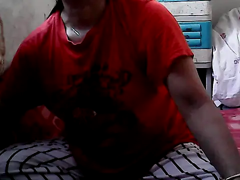 yoursPinayMama1682 online show from September 25, 1:44 am